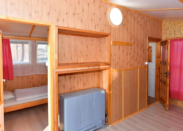 Camping Osrodek Wypoczynkowy Stadnina Koni Kaszubski Bor *